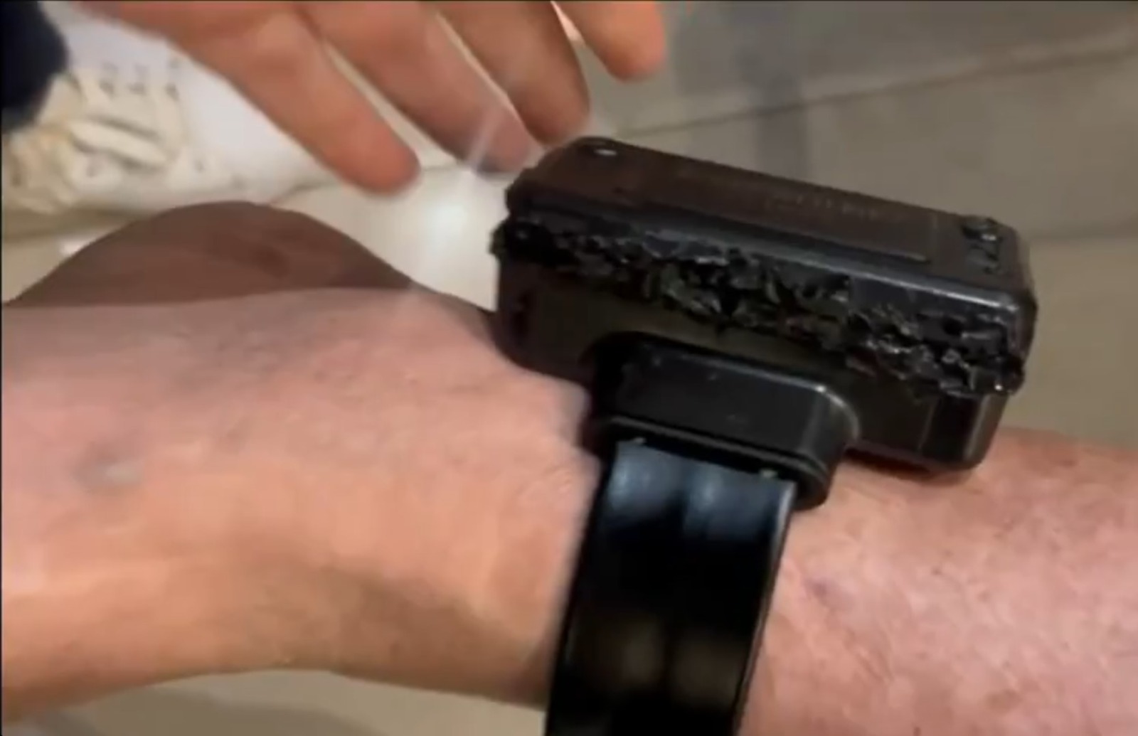 Maioria Dos Brasileiros Vê Intenção De Fuga Em Bolsonaro Após Violação De Tornozeleira