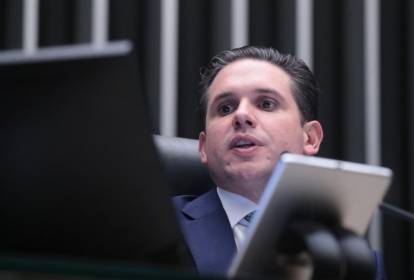 Motta analisa cenário de 2026 e vê esquerda mais organizada que a direita