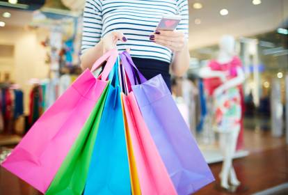 Brasileiros querem que inteligência artificial faça compras por eles