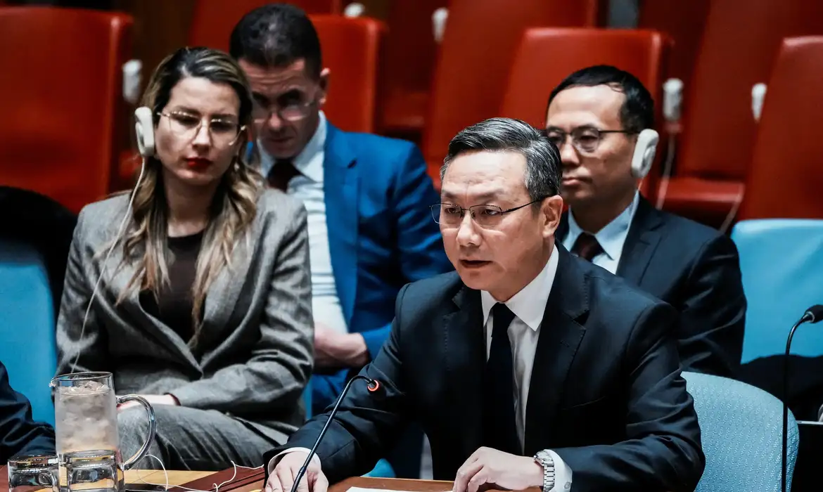 China condena ataque dos EUA na Venezuela e aponta violação do direito internacional