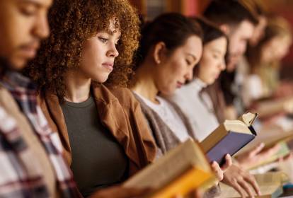 O estrago do mundo digital: OCDE e Inaf alertam para queda recorde em matemática e leitura