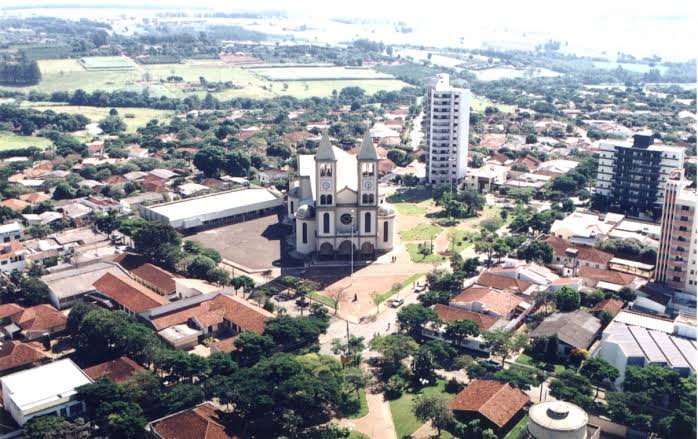 Boca Aberta ataca gestão de Suzie Pucillo em Astorga e denuncia suposto cabide de empregos