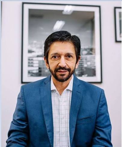 Ricardo Nunes sanciona mudanças na gestão educacional e gera resistência de entidades em São Paulo