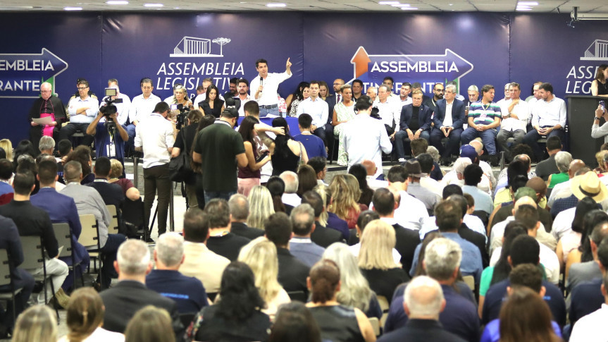 Assembleia Itinerante abre agenda de 2026 em Arapongas com foco em saúde e setor moveleiro
