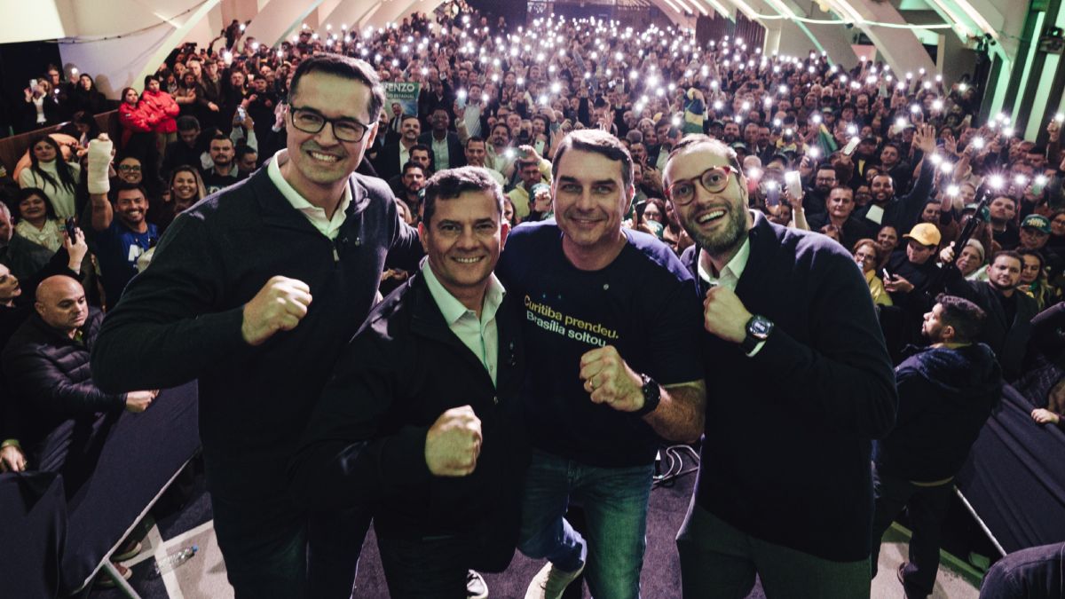 Caso Master atinge Filipe Barros e joga sombra sobre palanque de Flávio Bolsonaro no Paraná