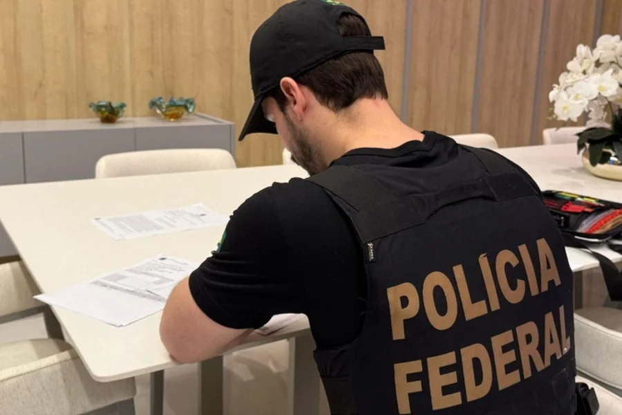 PolÃcia Federal investiga fraude de R$ 3 milhões envolvendo o PreviPaulista e o Banco Master