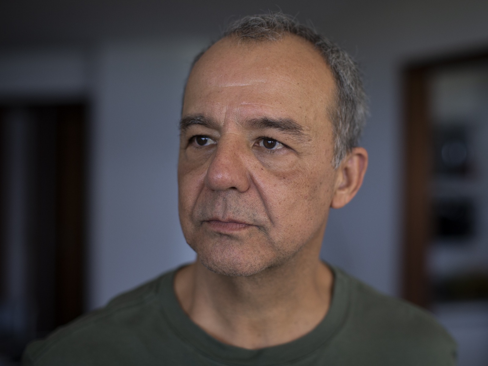 Justiça do Rio condena ex-governador Sérgio Cabral a pagar R$ 1 milhão por regalias em presídios